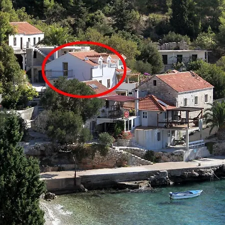 Seaside Secluded Cove Tvrdni Dolac, Hvar - 8703 *