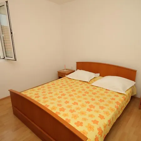 Seaside Secluded Cove Tvrdni Dolac, Hvar - 8703 Apartment Gdinj